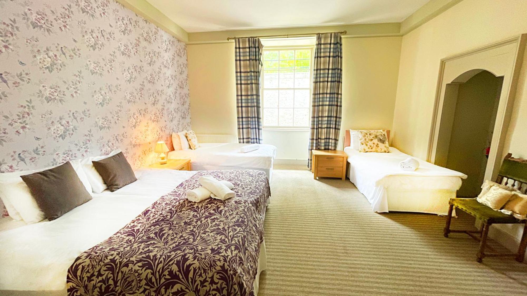 Kirkhill Estate Rooms Gorebridge 외부 사진