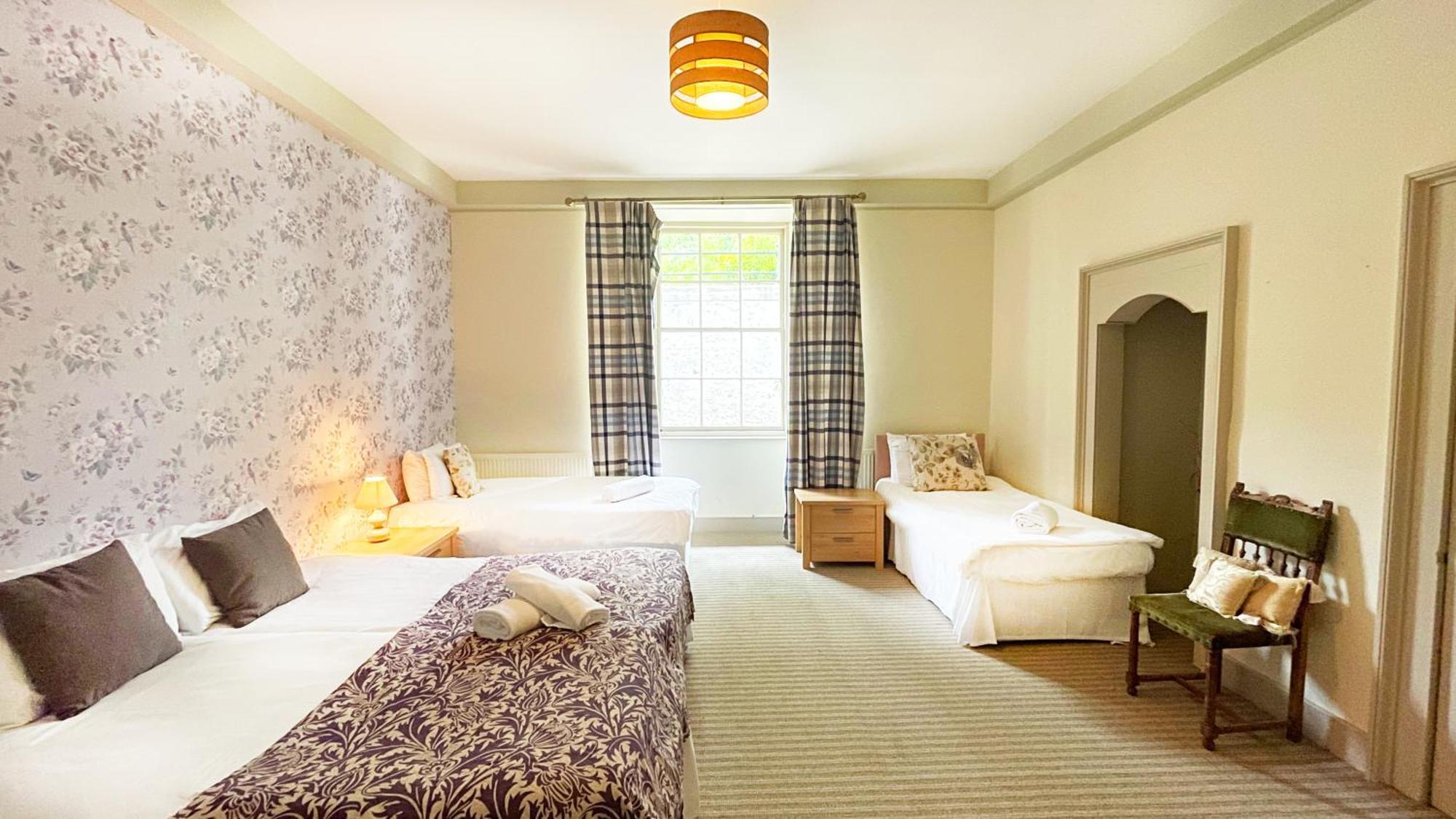 Kirkhill Estate Rooms Gorebridge 외부 사진